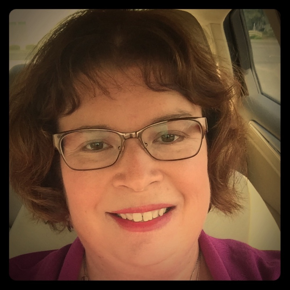Meet your Posher, Stephanie